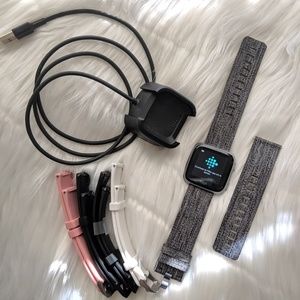 Fitbit Versa Special Edition Graphite